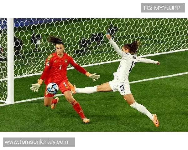 瑞典足球美女球星：从绿茵场到时尚圈的多重魅力与成就